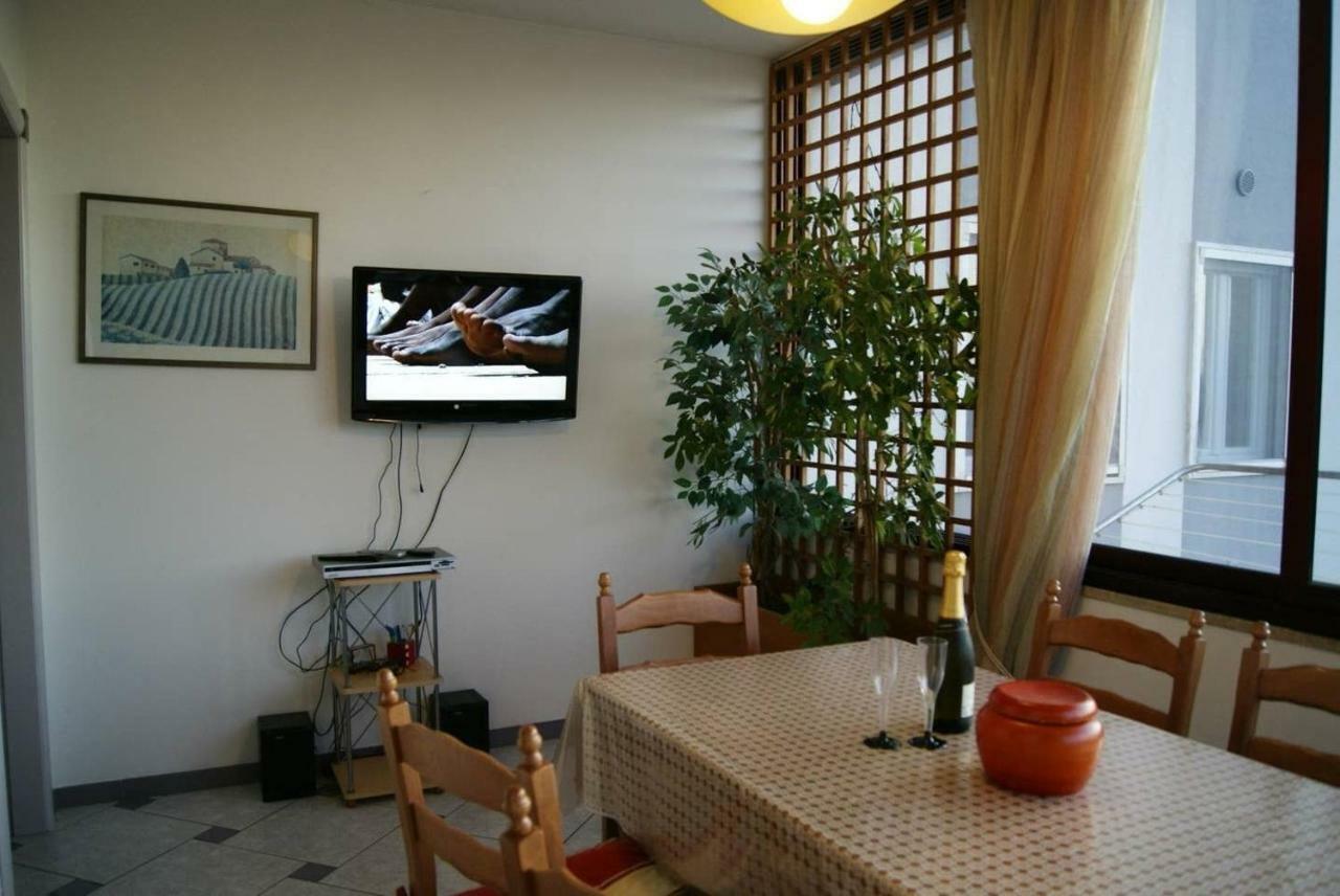 La Veranda Sul Mare Монополи Экстерьер фото